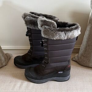 NWOT Baffin Women's Dark Brown Winter Boots with Fur Trim